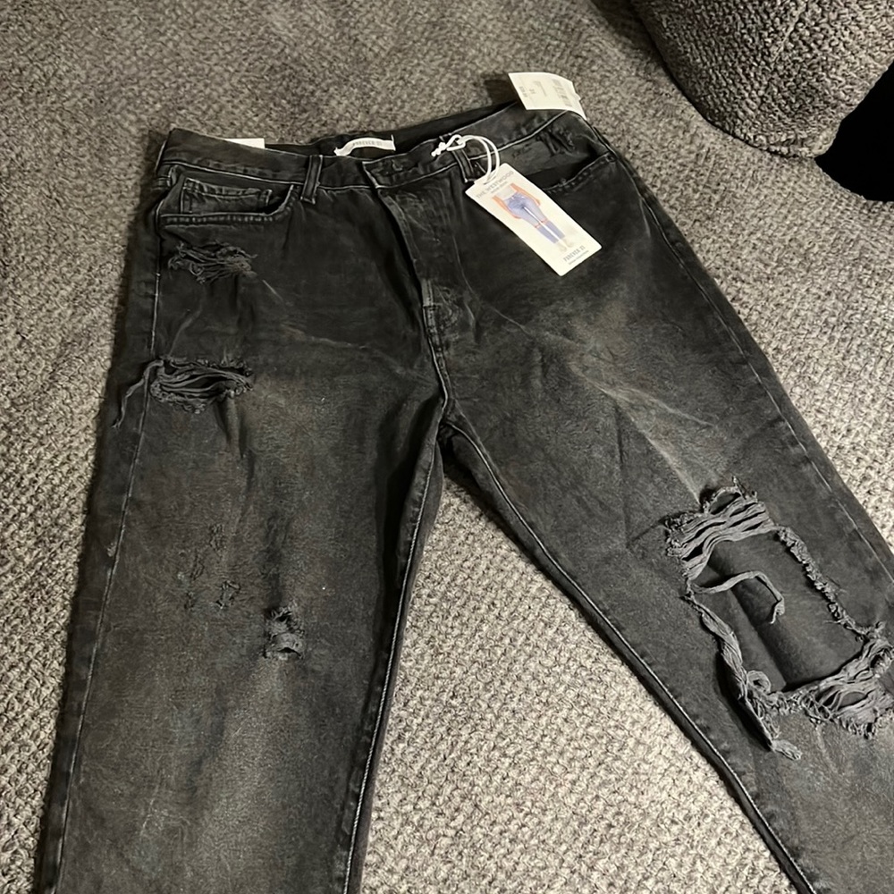 Forever 21 black jeans. Size 31.
